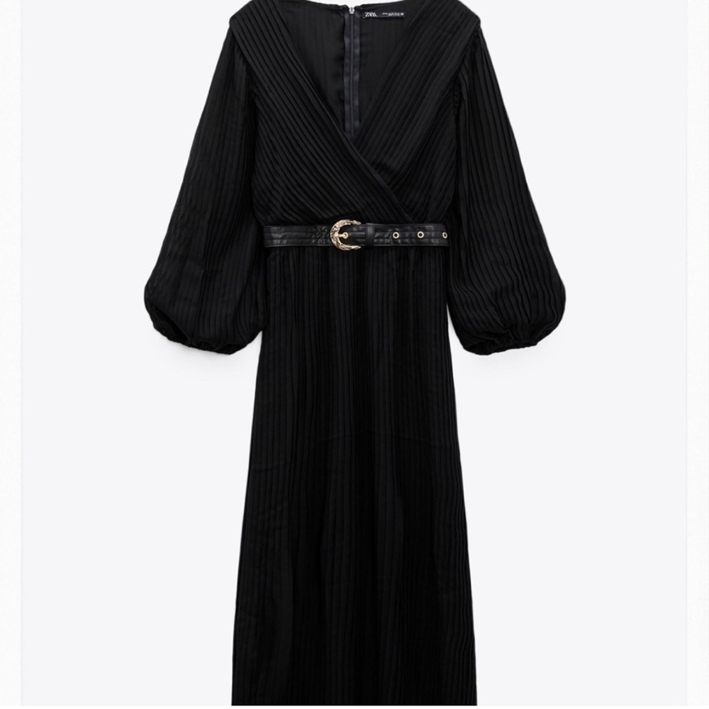 NWOT Zara pleated midi dress